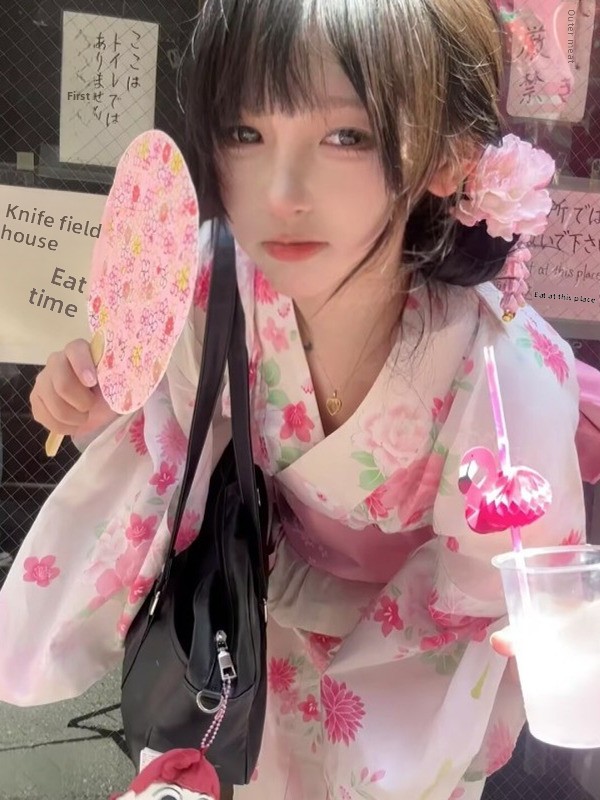 Ethnic Fashion Online - Traditional Japanese Kimono Formal Bathrobe Photography